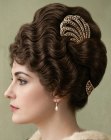 Coiffure relevée spectaculaire