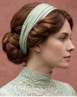 Chignon simple avec bandeau