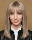 Cheveux longs et lisses