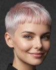 Cheveux tr&egrave;s courts et rose doux