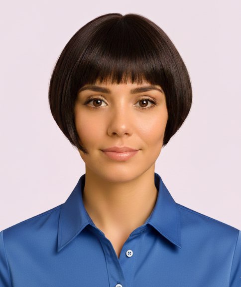 Carré court avec frange droite et asymétrie