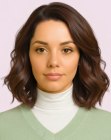 Coiffure mi-longue ondulée